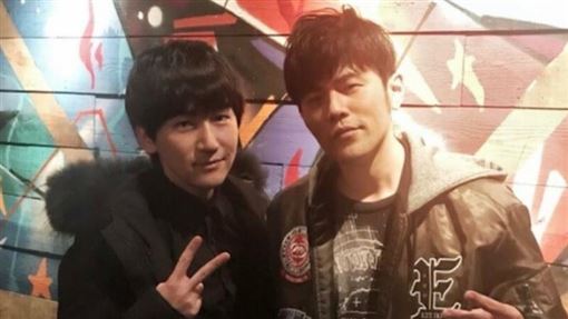 周杰倫祭出華人通緝令！決裂魔術師突現身