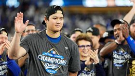 大谷翔平國聯冠軍賽G4先發6局飆10K，打擊3打數3轟，賽後獲選系列賽MVP。（圖／美聯社／達志影像）