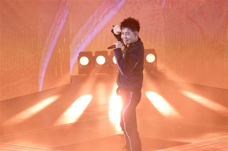 林志穎再度登上紅館，演唱〈不是每個戀曲都有美好回憶〉。（圖／杜德偉Get up演唱會主辦方提供）
