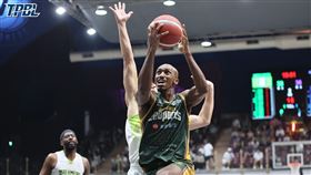 克羅馬繳出30分、10籃板、13助攻大三元。（圖／TPBL提供） 