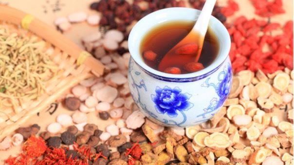 枸杞菊花茶清火明日。(圖/CANVA)