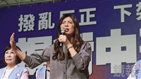 鄭麗文成為黨魁大黑馬，不只獲黨內親中派支持，連網路社群都出現境外勢力支持。（鏡報劉耀勻）