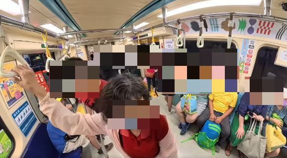 阿嬤讓座優先席給受傷的年輕人。（圖／取自爆料公社）