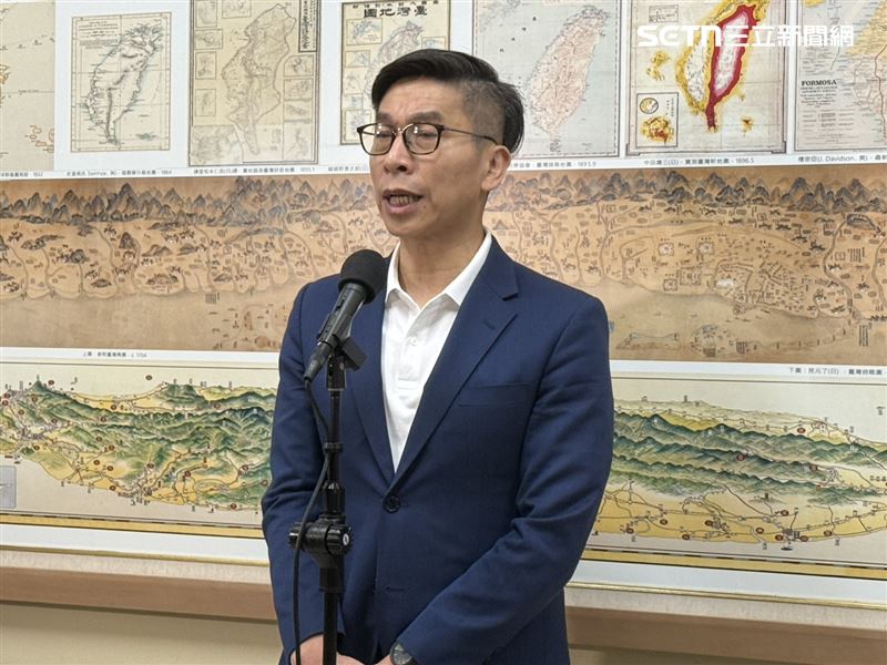 民進黨團幹事長鍾佳濱受訪回應時事議題（圖／記者劉秀敏攝影）