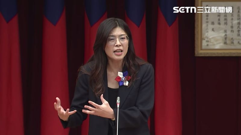 鄭麗文點名藍委柯志恩、蘇清泉、謝龍介「如果你們三個選贏市長，我們就出頭天了」。（圖／翻攝畫面）