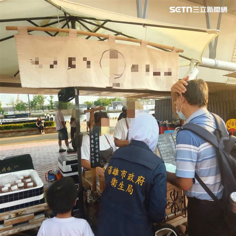 8件轄內業者已依《食品安全衛生管理法》相關規定裁罰3萬元,1件飲冰品腸桿菌科超標,來源為台南仁德的東夏企業社,已移請轄管衛生局處辦。 (圖非不合格業者/翻攝畫面)