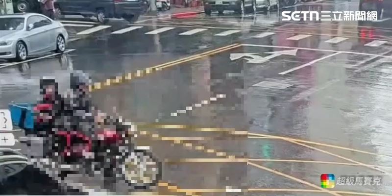 北市黃翁騎車載送蔡妻遭賓士車追撞而亡。（圖／翻攝畫面）