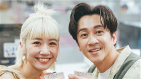 Lulu與陳漢典結婚曬出配偶欄（圖／圖/天地合娛樂、民間友人提供）