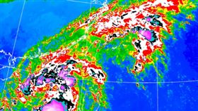 共伴效應雨炸北台灣。（圖／氣象署）