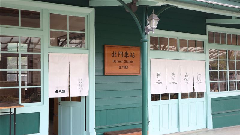 嘉義百年古蹟北門驛重現風華！旅人慢步行