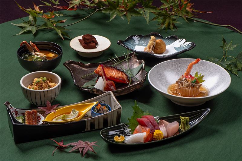 饗樂券獨家升等單人舞日本料理節氣會席晚餐或雙人午間定食。（圖／飯店旅宿業者提供）