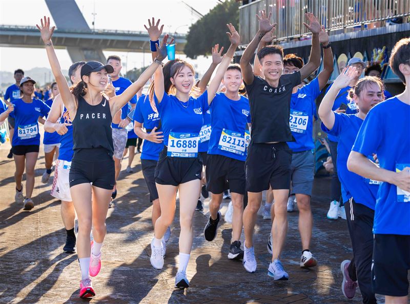 自6月開始積極備戰的寶礦力路跑大使安芝儇，跟隨Nike Run Club專業教練配速，成功挑戰4K初跑，並取得亮眼好成績。（圖／品牌業者提供）