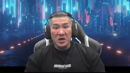 館長說，藍白在2028絕對不能輸，台灣人沒有時間了。（圖／翻攝自館長惡名昭彰YouTube頻道）