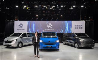 金鐘60紅毯星光熠熠　指定尊榮座駕成亮點