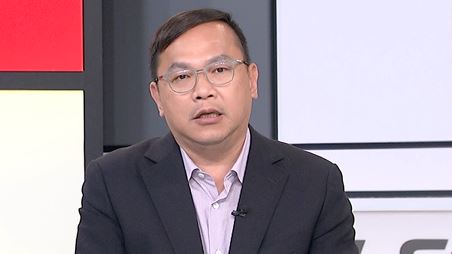 王義川說，其實還有人一定知道李麗娟是誰，那就是關智宇、張晉源。（圖／新台灣加油）