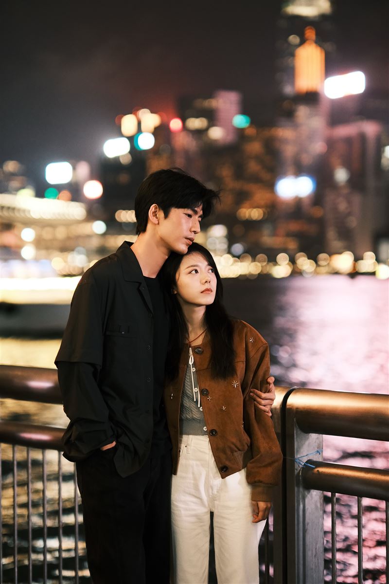 趙今麥（右）、張凌赫上演青梅竹馬之間的成長戀曲。（圖／愛爾達電視提供）