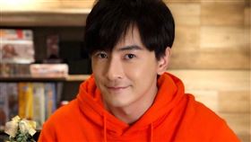 鄭元暢入伍舊疾復發緊急住院手術躺9天。（圖／翻攝自鄭元暢臉書）
