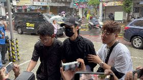 藝人閃兵案第三波搜索　棒棒糖小杰拘提