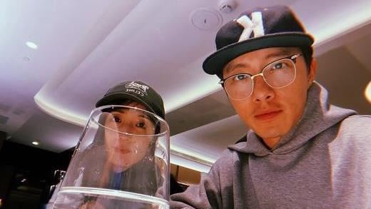 坤達涉閃兵出國　柯佳嬿強忍情緒讓警進家