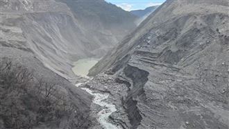 花蓮新堰塞湖恐溢流畫面曝　住戶急撤離