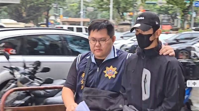 修杰楷涉閃兵遭拘提。（圖／翻攝畫面）