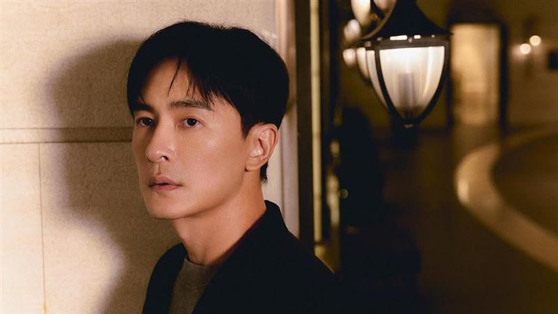 網友大讚鄭元暢退伍後戲路更廣，甚至還當上金鐘60的評審之一。（圖／翻攝自鄭元暢IG）