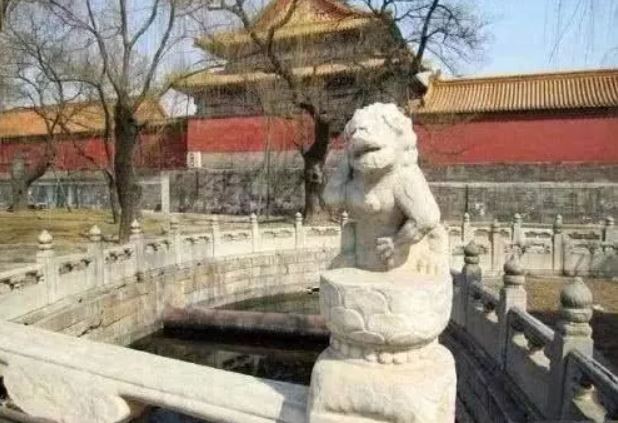 宮裡傳言，大阿哥奕緯其實是「護襠獅」轉世。（圖／翻攝自百度百科）