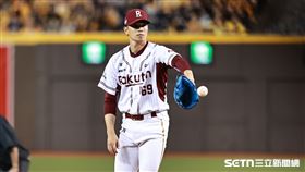 台灣大賽G3，樂天桃猿先發投手黃子鵬。（圖／記者劉彥池攝影）