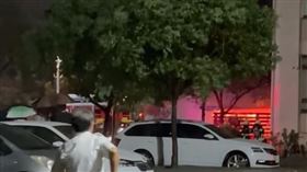 台北市,火警,士林,法院,地檢署,停車場,起火（圖／翻攝自臉書靠北天母幫）