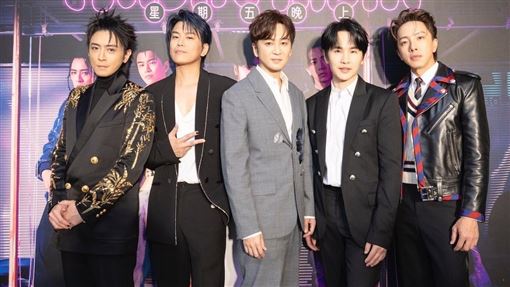 Energy他入伍被驗退　昔挨酸閃兵愛妻反嗆