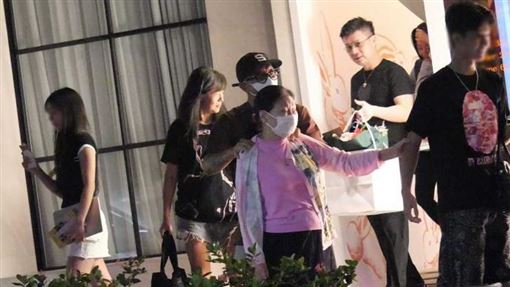 直擊小S全家慶功聚餐　具俊曄一動作超暖