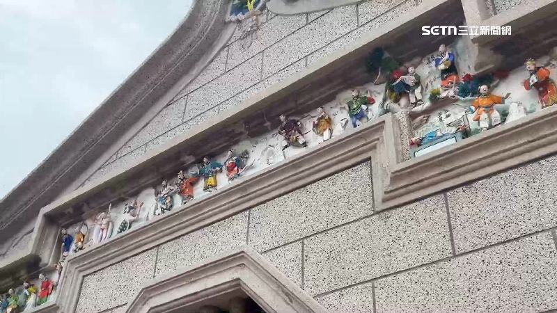 獨/天后宮蚌殼精穿比基尼!廟方揭原因