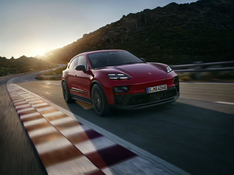 保時捷純電Macan GTS零百加速僅需3.8秒、極速可達250 km/h。（圖／PORSCHE提供）