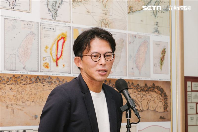 岳父建案爆違建爭議，黃國昌回應毫無所悉。（圖／記者楊士誼攝影）