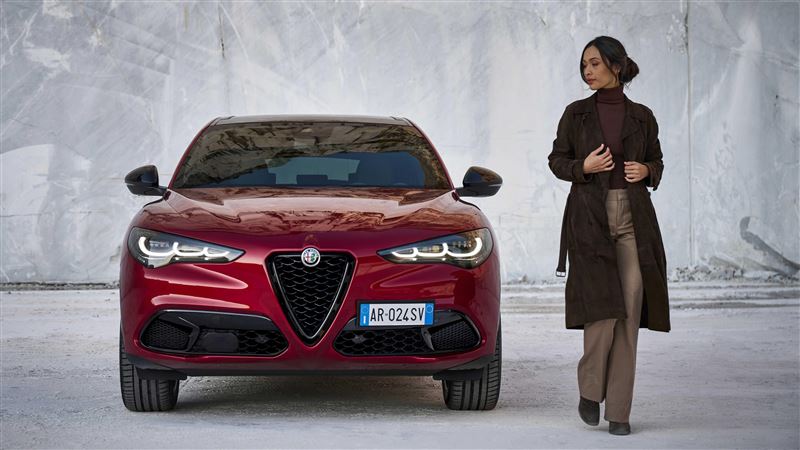 還沒絕版　Giulia、Stelvio續命二年