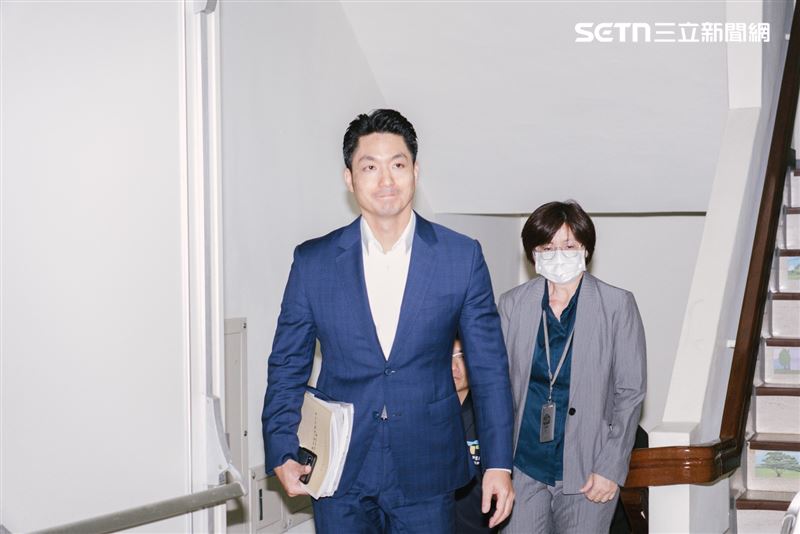 被洪健益大酸「咕嚕咕嚕市長」，蔣萬安冷回「沒達標準」！（圖／記者楊士誼攝影）