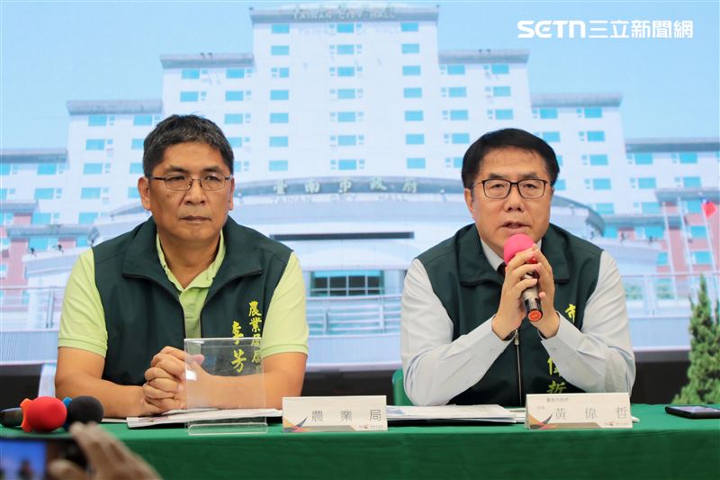 黃偉哲表示，非洲豬瘟對產業幾乎是毀滅性打擊，撥用第二預備金1000萬全面應戰。（圖／南市府提供）
