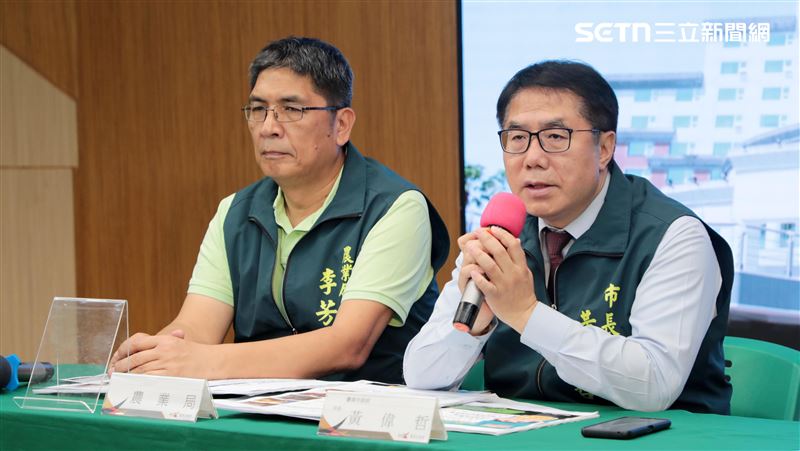 黃偉哲宣布從第二預備金撥付1000萬元積極應對豬瘟。（圖／南市府提供）