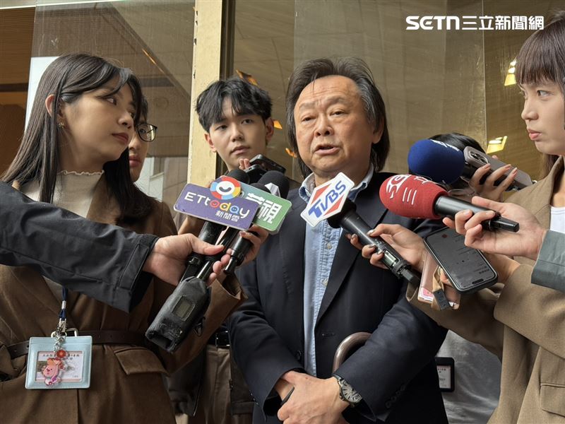 民進黨立委王世堅出席中執會前受訪（圖／記者劉秀敏攝影）