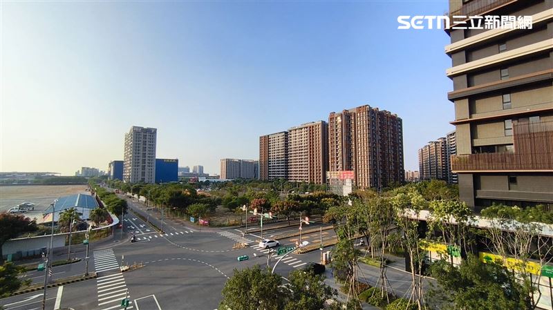 預售屋買氣跌到谷底,六都與新竹十大生活圈買氣僅剩約1成,桃園青埔2站與台中各大重劃區首當其衝。(圖/記者陳韋帆攝影)