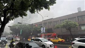 台北市通化街、喬治商職舊校區發生火警。（圖／信義區三兩事）