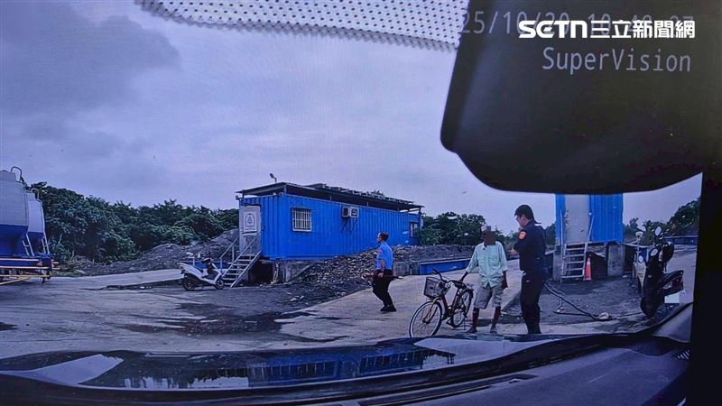 7旬翁因為BP演唱會擴大交管迷路，一路從左營騎單車到里港。（圖／翻攝畫面）