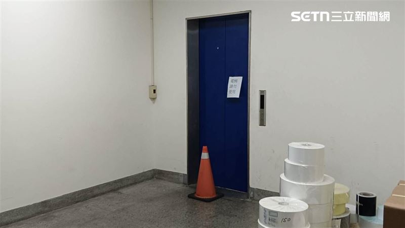 台中印刷公司發生離奇命案，員工摔落電梯慘死。（圖／翻攝畫面）