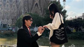 YTR飽妮點頭嫁男友。（圖／翻攝自飽妮IG）