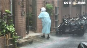 ▲下雨,暴雨,大雨,西北雨,強降雨。（圖／記者陳韋帆攝影）