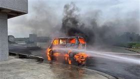 金門,火燒車,自來水廠,焦屍,命案（圖／翻攝畫面）