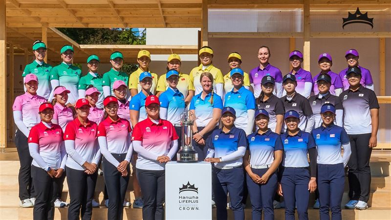 皇冠盃明天登場，8支球隊、32名選手合影。（圖／LPGA提供）