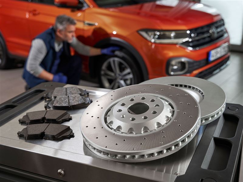 一次換全車煞車碟盤或來令片，最高可享65折。（圖／Volkswagen提供）