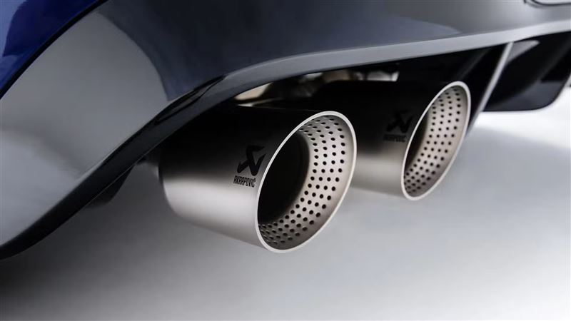 福斯The Golf R原廠認證Akrapovič鈦合金蠍子管。（圖／Volkswagen提供）