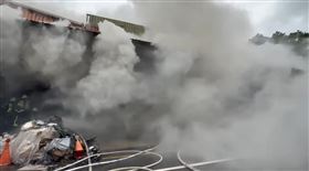 倉庫,員工,受困,桃園（圖／翻攝畫面）